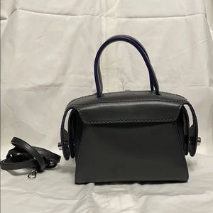 100% authentic Tod’s cube handbag